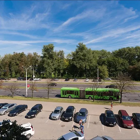 On Pobediteley Minsk